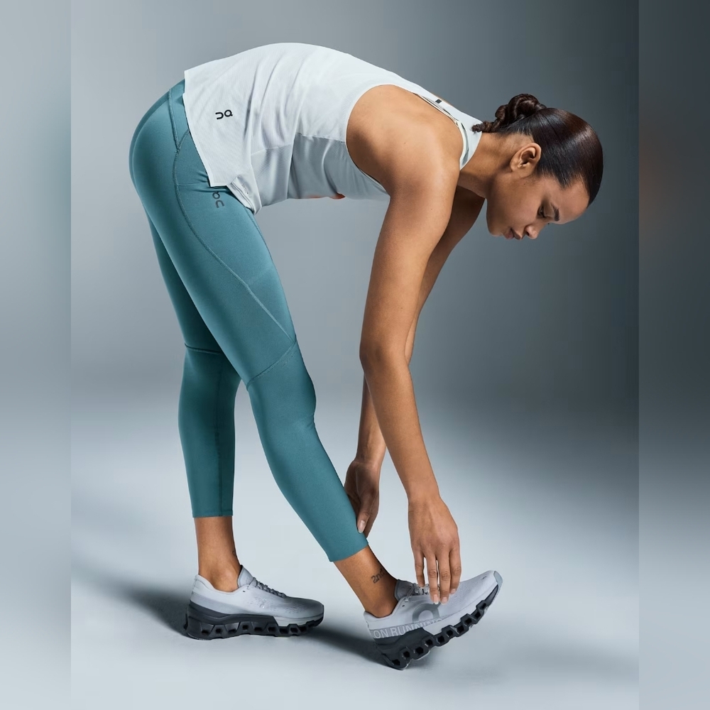 ON Run Clouds Performance Tights 7/8